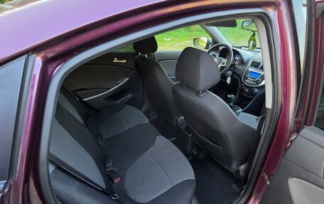 Hyundai Solaris II рестайлинг, 2012 год, 550 000 рублей, 9 фотография