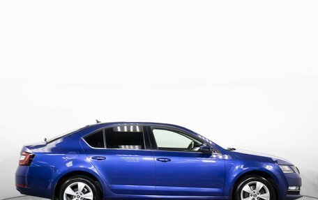 Skoda Octavia, 2018 год, 1 795 000 рублей, 4 фотография