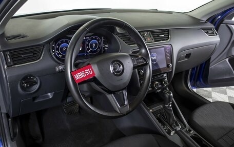Skoda Octavia, 2018 год, 1 795 000 рублей, 19 фотография