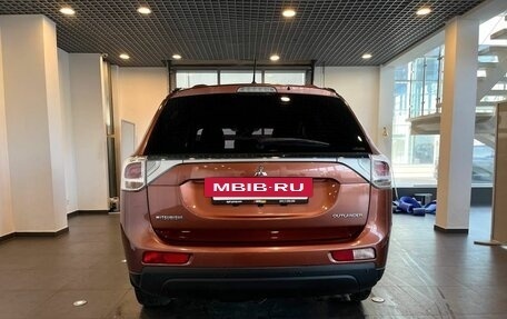 Mitsubishi Outlander III рестайлинг 3, 2012 год, 1 365 000 рублей, 4 фотография