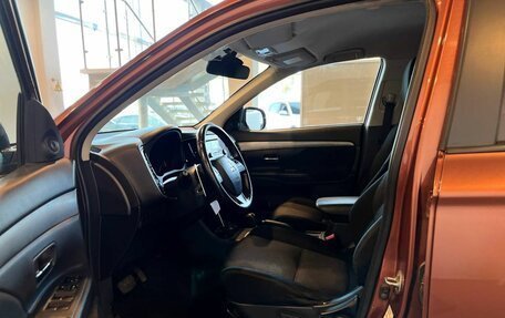 Mitsubishi Outlander III рестайлинг 3, 2012 год, 1 365 000 рублей, 16 фотография