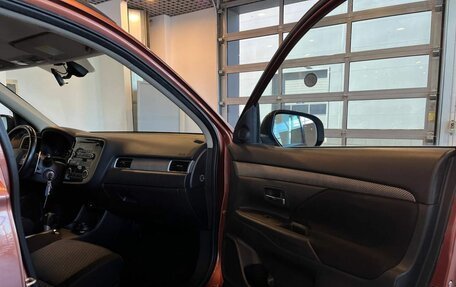 Mitsubishi Outlander III рестайлинг 3, 2012 год, 1 365 000 рублей, 25 фотография