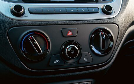 Hyundai Solaris II рестайлинг, 2017 год, 1 195 000 рублей, 15 фотография