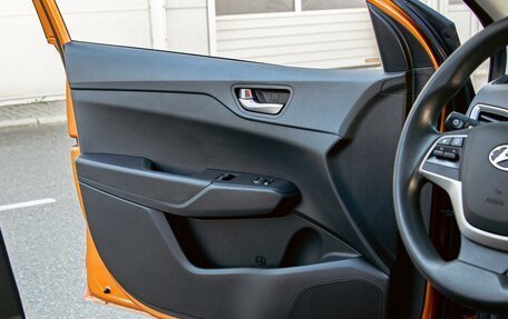 Hyundai Solaris II рестайлинг, 2017 год, 1 195 000 рублей, 12 фотография