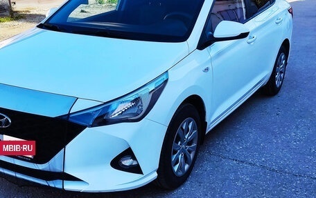 Hyundai Solaris II рестайлинг, 2022 год, 1 820 000 рублей, 14 фотография