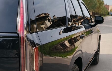 Cadillac Escalade V, 2021 год, 13 000 000 рублей, 6 фотография