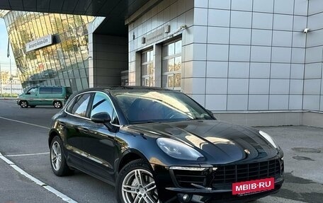 Porsche Macan I рестайлинг, 2016 год, 3 690 000 рублей, 2 фотография