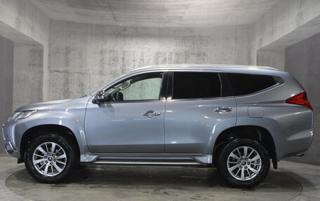 Mitsubishi Pajero Sport III рестайлинг, 2017 год, 2 775 000 рублей, 5 фотография