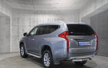 Mitsubishi Pajero Sport III рестайлинг, 2017 год, 2 775 000 рублей, 8 фотография