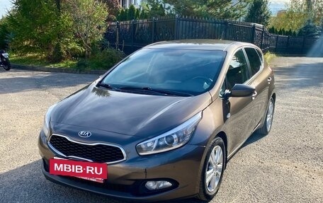 KIA cee'd III, 2015 год, 1 053 000 рублей, 2 фотография