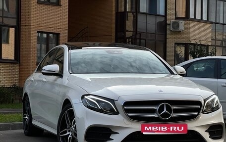 Mercedes-Benz E-Класс, 2016 год, 3 350 000 рублей, 1 фотография