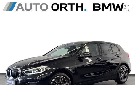 BMW 1 серия, 2022 год, 3 300 000 рублей, 2 фотография