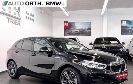 BMW 1 серия, 2022 год, 3 300 000 рублей, 7 фотография