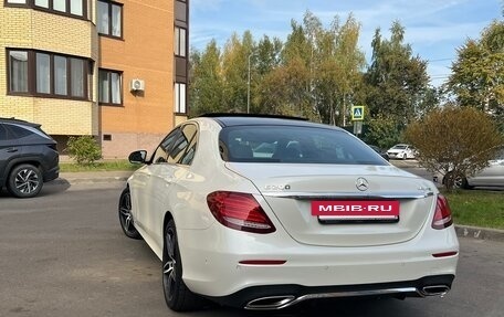 Mercedes-Benz E-Класс, 2016 год, 3 350 000 рублей, 3 фотография