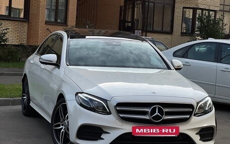 Mercedes-Benz E-Класс, 2016 год, 3 350 000 рублей, 2 фотография