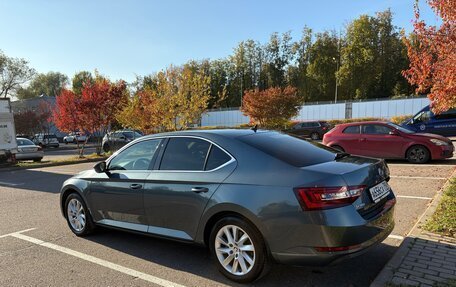 Skoda Superb III рестайлинг, 2018 год, 1 850 000 рублей, 3 фотография