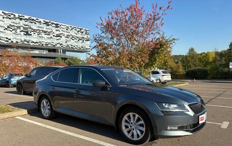 Skoda Superb III рестайлинг, 2018 год, 1 850 000 рублей, 2 фотография
