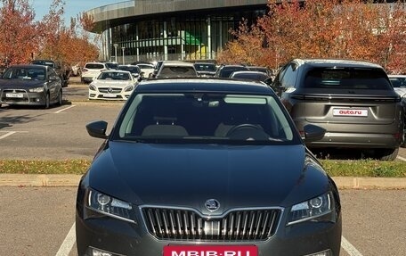 Skoda Superb III рестайлинг, 2018 год, 1 850 000 рублей, 6 фотография
