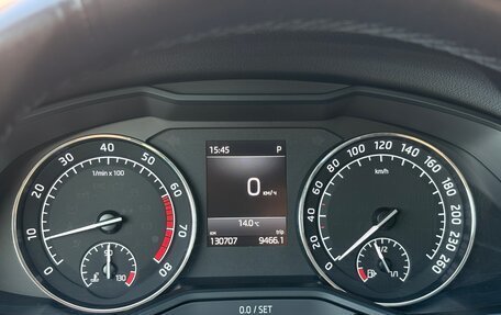 Skoda Superb III рестайлинг, 2018 год, 1 850 000 рублей, 25 фотография
