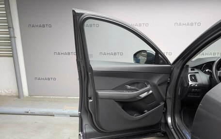 Jaguar E-Pace, 2019 год, 3 049 000 рублей, 8 фотография
