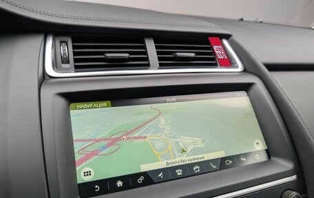 Jaguar E-Pace, 2019 год, 3 049 000 рублей, 19 фотография