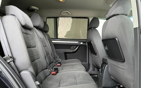 Volkswagen Touran III, 2010 год, 799 000 рублей, 8 фотография