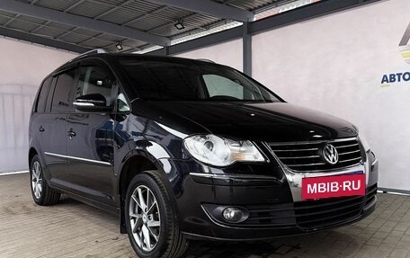 Volkswagen Touran III, 2010 год, 799 000 рублей, 6 фотография