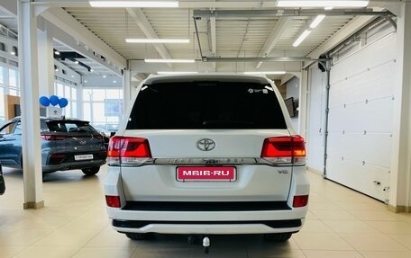 Toyota Land Cruiser 200, 2017 год, 6 599 900 рублей, 5 фотография