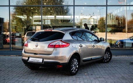 Renault Megane III, 2011 год, 650 000 рублей, 2 фотография