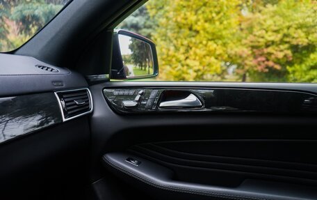 Mercedes-Benz GLE, 2017 год, 4 950 000 рублей, 26 фотография