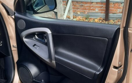 Toyota RAV4, 2010 год, 1 320 000 рублей, 24 фотография