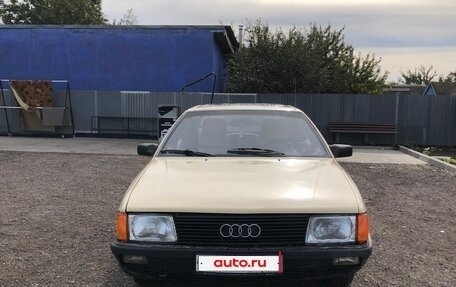 Audi 100, 1983 год, 180 000 рублей, 1 фотография