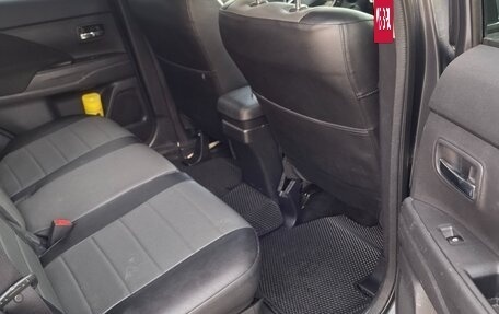 Mitsubishi Outlander III рестайлинг 3, 2018 год, 1 800 000 рублей, 6 фотография