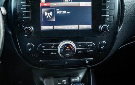 KIA Soul II рестайлинг, 2017 год, 1 350 000 рублей, 22 фотография