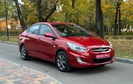 Hyundai Solaris II рестайлинг, 2013 год, 775 000 рублей, 1 фотография