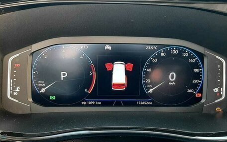 Volkswagen Multivan T6 рестайлинг, 2020 год, 5 000 000 рублей, 8 фотография