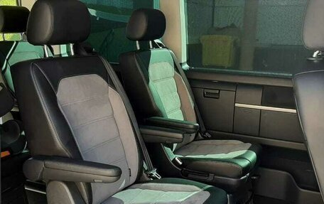 Volkswagen Multivan T6 рестайлинг, 2020 год, 5 000 000 рублей, 20 фотография