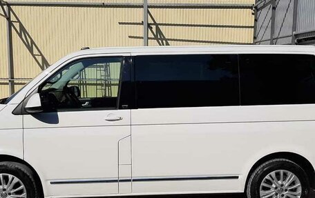 Volkswagen Multivan T6 рестайлинг, 2020 год, 5 000 000 рублей, 21 фотография