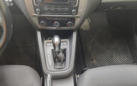 Volkswagen Jetta VI, 2018 год, 1 390 000 рублей, 10 фотография