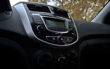 Hyundai Solaris II рестайлинг, 2013 год, 775 000 рублей, 11 фотография