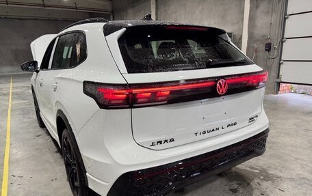 Volkswagen Tiguan, 2025 год, 4 560 000 рублей, 4 фотография