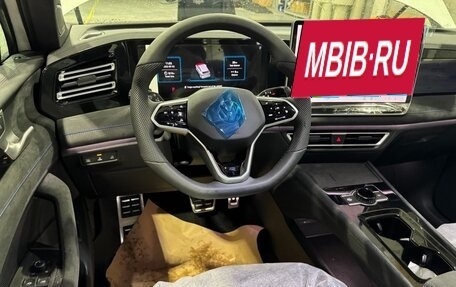 Volkswagen Tiguan, 2025 год, 4 560 000 рублей, 8 фотография