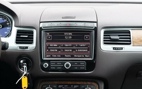 Volkswagen Touareg III, 2016 год, 2 349 000 рублей, 13 фотография