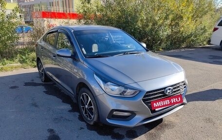 Hyundai Solaris II рестайлинг, 2017 год, 1 050 000 рублей, 4 фотография