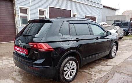 Volkswagen Tiguan II, 2020 год, 2 683 000 рублей, 3 фотография