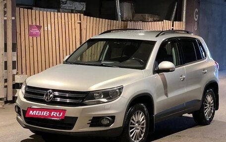 Volkswagen Tiguan I, 2013 год, 919 000 рублей, 5 фотография