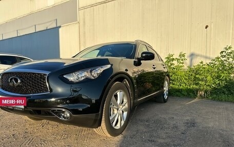 Infiniti QX70, 2017 год, 5 000 000 рублей, 6 фотография