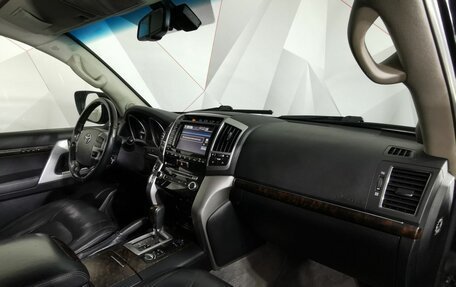 Toyota Land Cruiser 200, 2013 год, 2 785 150 рублей, 10 фотография