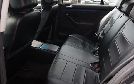 Volkswagen Jetta VI, 2006 год, 350 000 рублей, 12 фотография