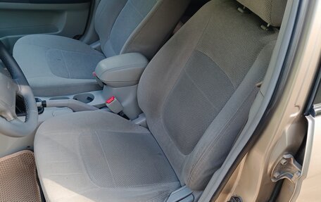 KIA Cerato I, 2005 год, 388 000 рублей, 15 фотография